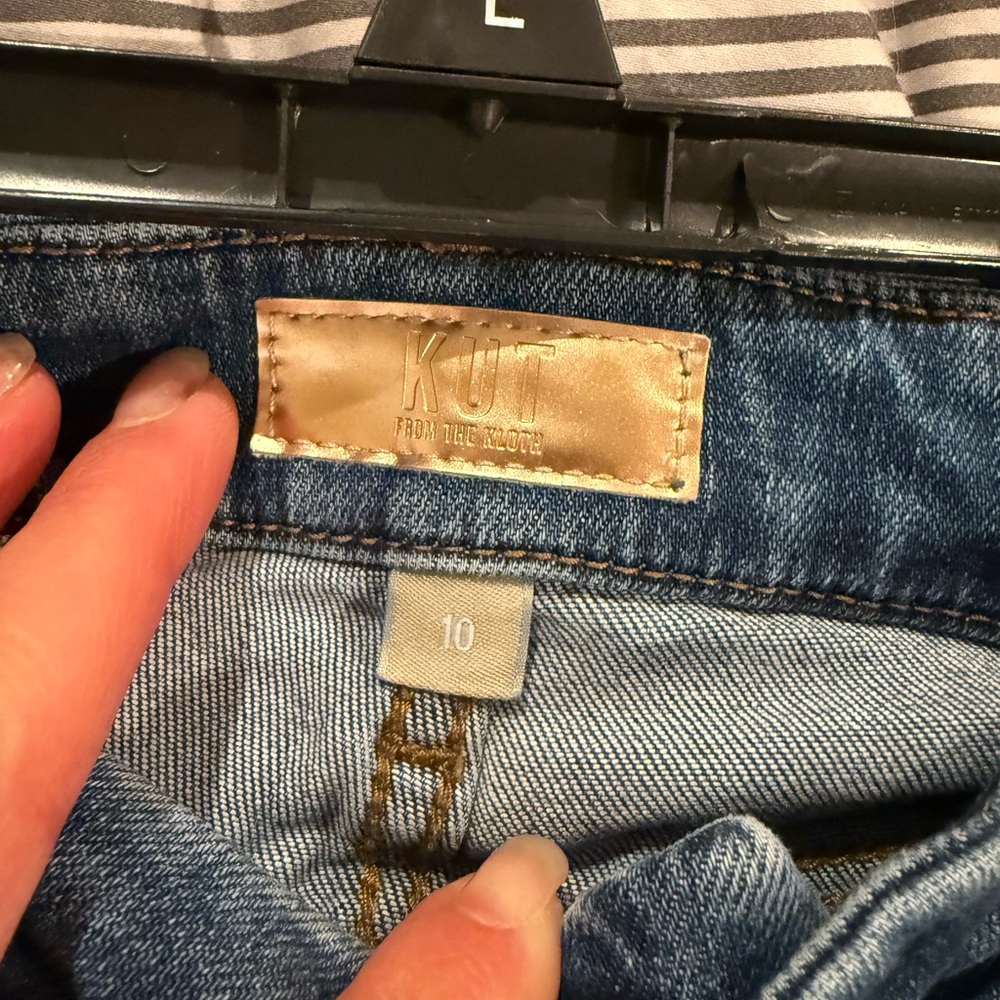 Kut from the Kloth Meg Fab Ab wide leg Distressed Blue Flare Jeans - Picture 2 of 5